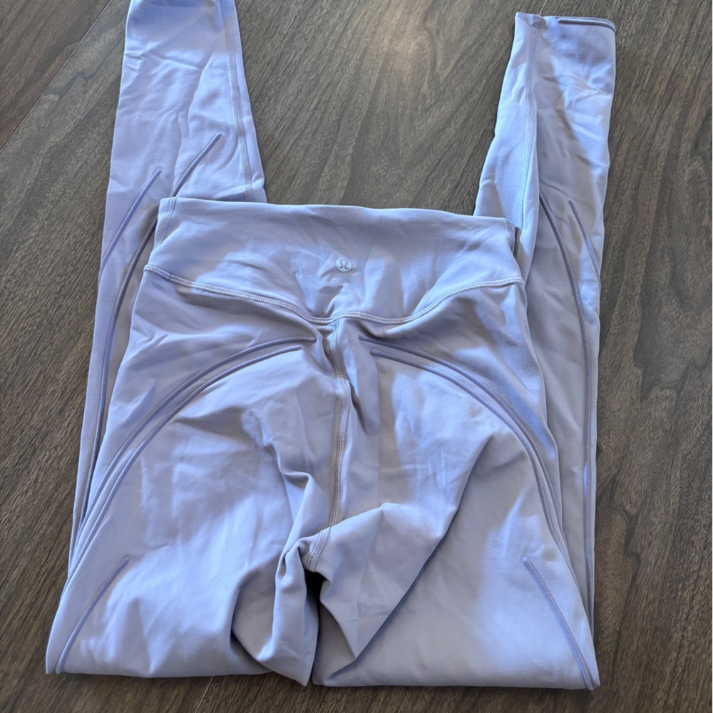 Lulu size 6 lavander color - Picture 2 of 15